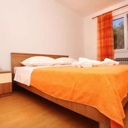One-bedroom With Terrace A2 * Traù