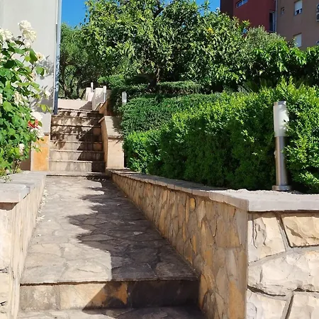 One-bedroom With Terrace A2 تروغير