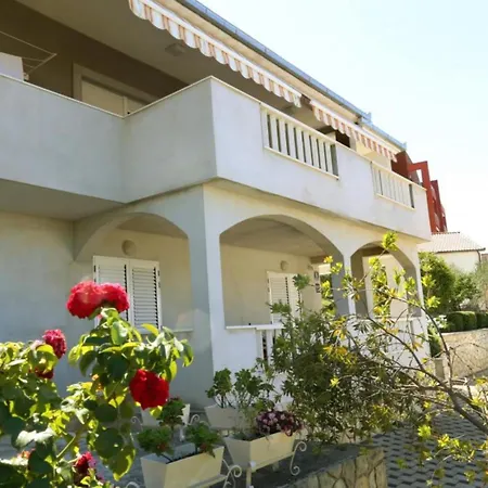 One-bedroom With Terrace A2 *