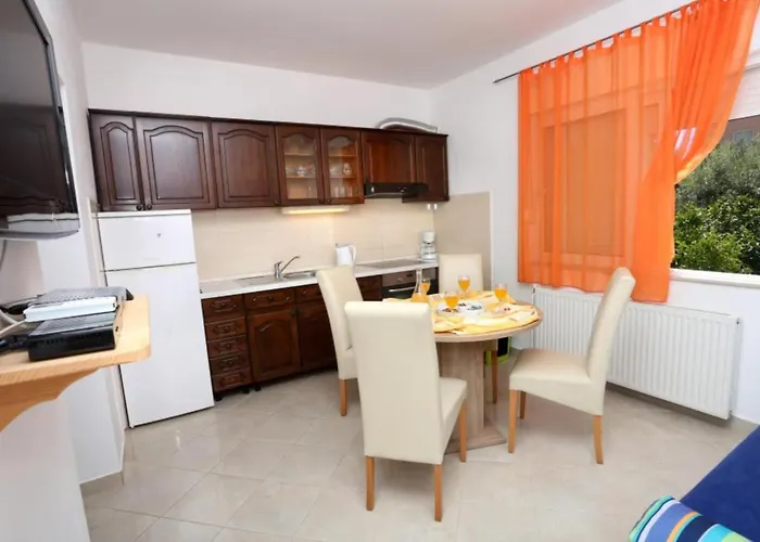 One-bedroom With Terrace A2 *