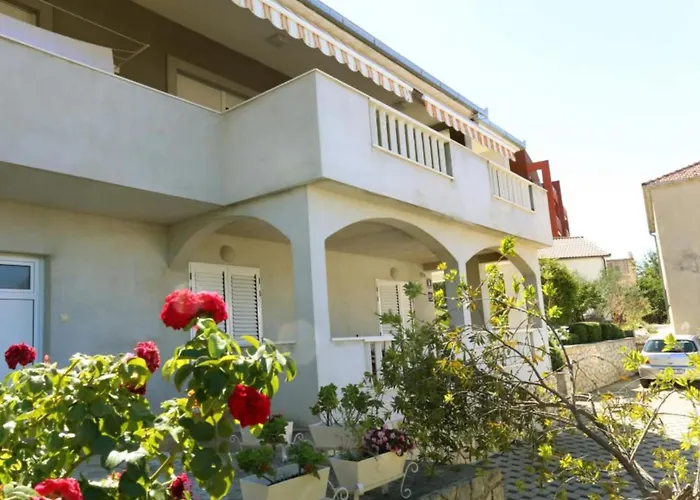 One-bedroom With Terrace A2 *